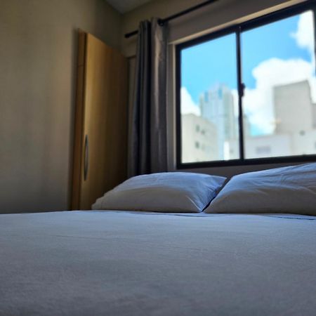 2 Quartos A 200Mts Praia Central, Garagem, Churrasqueira, Wi-Fi 90 Mbps, Pet Friendly Balneário Camboriú 外观 照片