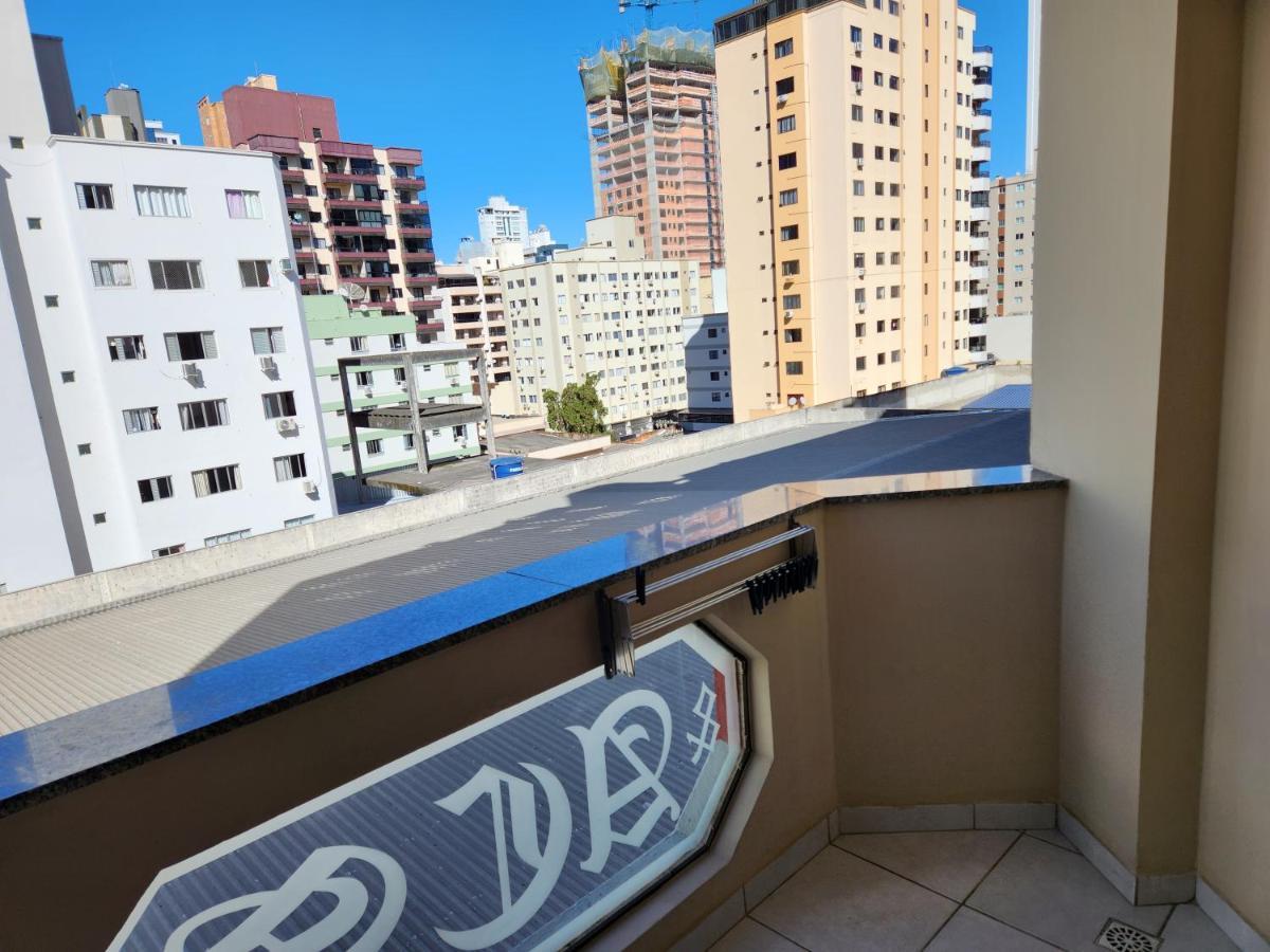 2 Quartos A 200Mts Praia Central, Garagem, Churrasqueira, Wi-Fi 90 Mbps, Pet Friendly Balneário Camboriú 外观 照片