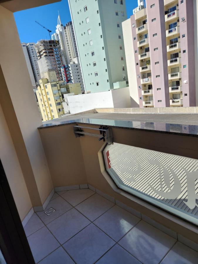 2 Quartos A 200Mts Praia Central, Garagem, Churrasqueira, Wi-Fi 90 Mbps, Pet Friendly Balneário Camboriú 外观 照片